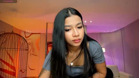 Sophie Houston online show from 11-06-25, 04:24