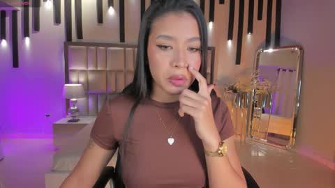 Sophie Houston online show from 01-14-26, 04:07