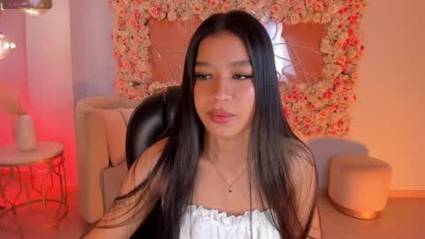 Sophie Houston online show from 05-07-26, 02:28