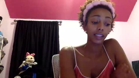 Snapshot of sophieinthecity chatting on 05-28-26, 02:09 Sophia Star online show from 05-28-26, 02:09