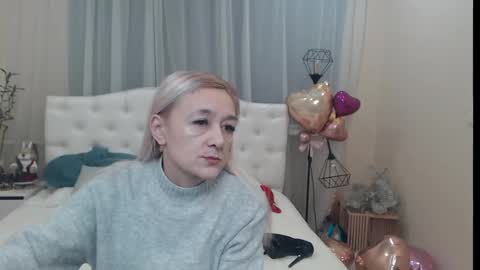 Snapshot of sophiekittyy chatting on 03-01-25, 07:19 sophiekittyy online show from 03-01-25, 07:19