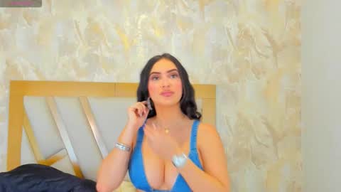 Sophie online show from 10-18-25, 01:34