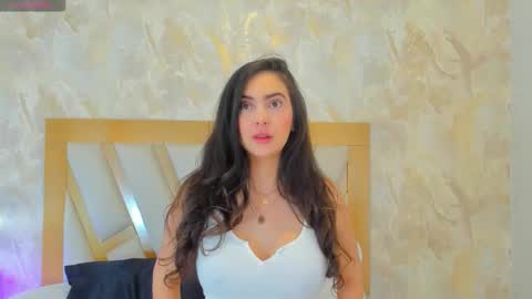 Sophie online show from 11-12-25, 01:33