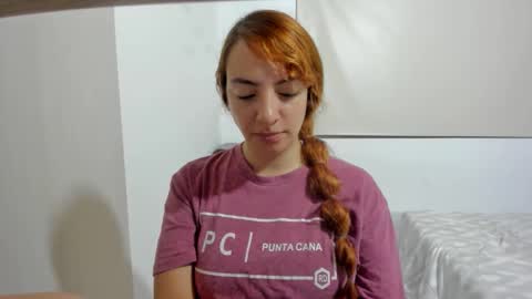 Sophia online show from 04-16-26, 01:28