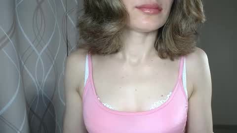 Sophiemisss online show from 12-18-25, 10:43