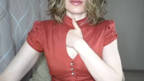 Sophiemisss online show from 05-13-26, 05:49