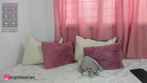 Sophie online show from 09-11-25, 09:04