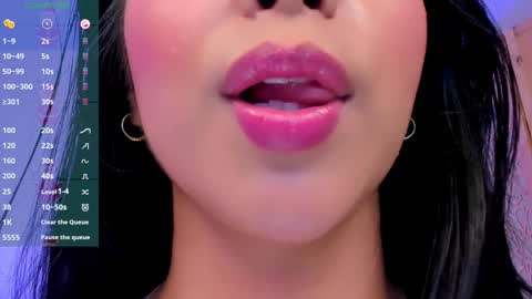 Snapshot of sophierooy chatting on 12-20-24, 07:07 sophierooy online show from 12-20-24, 07:07