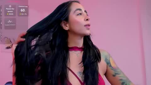 Snapshot of sophierooy chatting on 11-30-25, 07:29 sophierooy online show from 11-30-25, 07:29