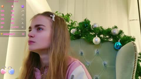 Snapshot of sophiesuvi chatting on 12-14-24, 12:55 Sophie and my bestie Mandy online show from 12-14-24, 12:55