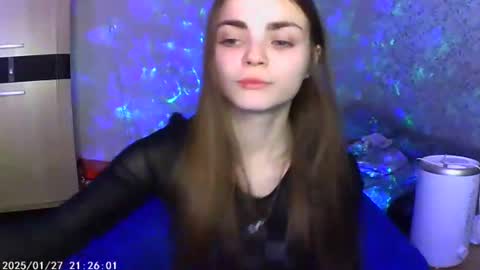 Snapshot of sophiesuvi chatting on 01-26-25, 11:08 Sophie and my bestie Mandy online show from 01-26-25, 11:08