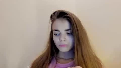 Snapshot of sophiesuvi chatting on 11-21-25, 05:11 Sophie and my bestie Mandy online show from 11-21-25, 05:11