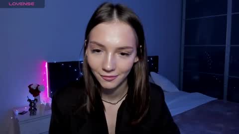 Snapshot of sophiewildcat chatting on 05-03-26, 12:44 sophiewildcat online show from 05-03-26, 12:44