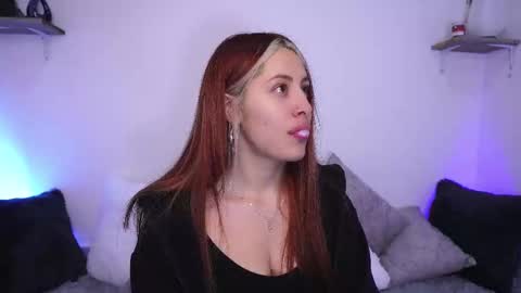 Snapshot of sophiiecums chatting on 09-20-25, 12:17 Sophiie online show from 09-20-25, 12:17