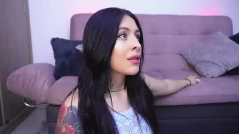 Snapshot of sophiiecums chatting on 06-10-26, 02:23 Sophiie online show from 06-10-26, 02:23