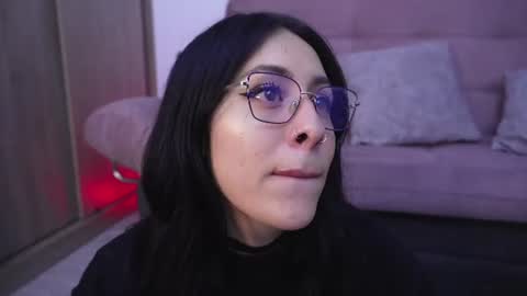 Snapshot of sophiiecums chatting on 06-12-26, 03:38 Sophiie online show from 06-12-26, 03:38