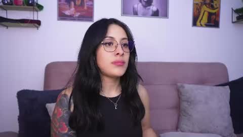 Snapshot of sophiiecums chatting on 06-24-26, 02:43 Sophiie online show from 06-24-26, 02:43