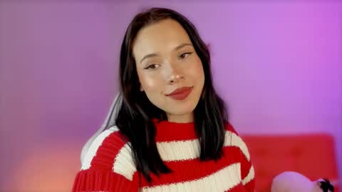 Sophiie Williams online show from 12-14-24, 03:29