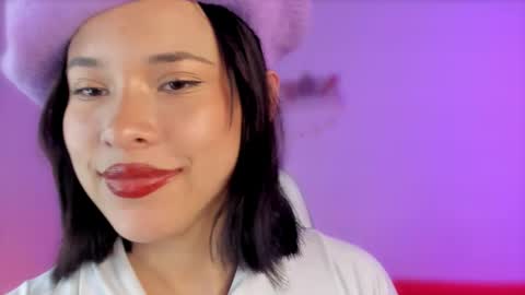 Sophiie Williams online show from 12-19-24, 10:32