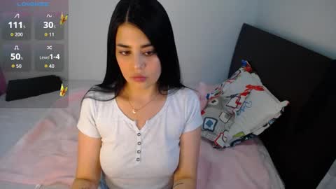 Sophy  online show from 10-22-25, 09:14