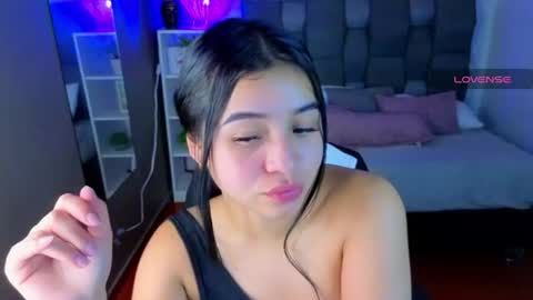 Sophy  online show from 06-27-26, 04:50