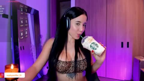 Sophy online show from 10-11-25, 02:33