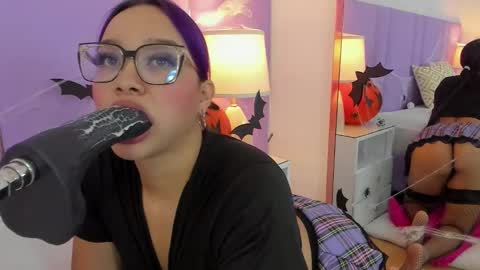 Sophy online show from 10-21-25, 11:55