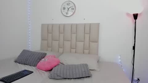 Sofia  online show from 03-30-26, 11:06