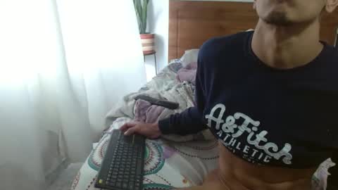 Snapshot of sornero777111 chatting on 10-20-25, 08:20 businessman online show from 10-20-25, 08:20