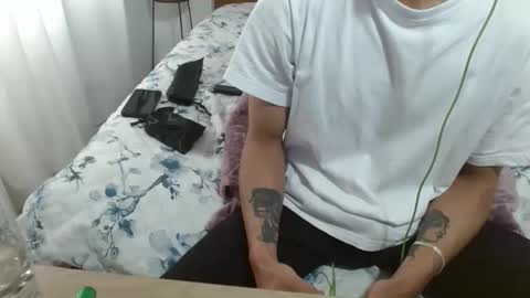 Snapshot of sornero777111 chatting on 11-09-25, 06:28 businessman online show from 11-09-25, 06:28