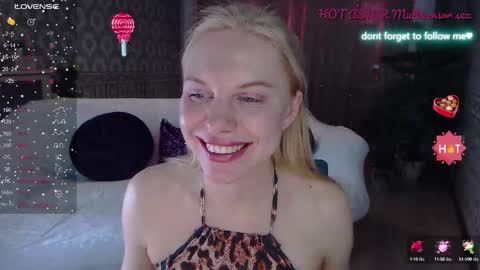 Lisa online show from 09-11-25, 02:11