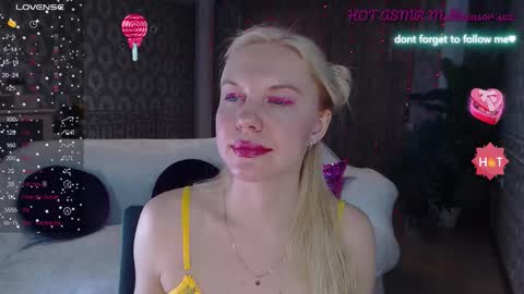 Lisa online show from 09-12-25, 02:44