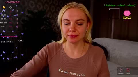 Lisa online show from 05-18-26, 09:48