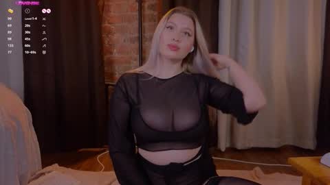 Snapshot of soulmeinme chatting on 11-27-25, 08:11 soulmeinme online show from 11-27-25, 08:11