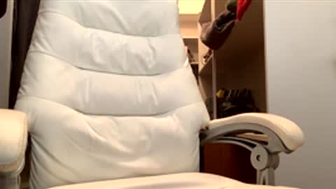 Snapshot of soulsucker28 chatting on 11-29-25, 04:26 soulsucker28 online show from 11-29-25, 04:26