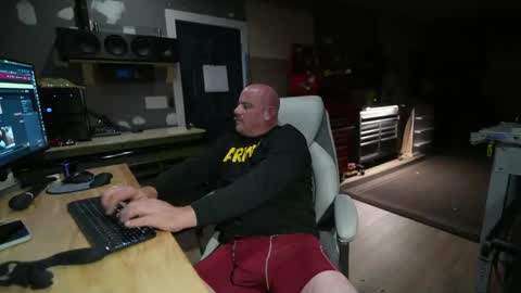 Snapshot of soundfreqnj chatting on 10-27-25, 04:38 soundfreqnj online show from 10-27-25, 04:38