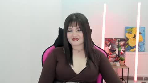 Snapshot of sour_cherry_ chatting on 04-15-26, 02:24 Jennie online show from 04-15-26, 02:24