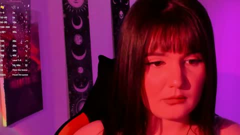 Snapshot of sour_cherry_ chatting on 05-05-26, 12:24 Jennie online show from 05-05-26, 12:24