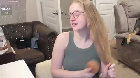 Bunnydathug online show from 12-17-25, 09:59