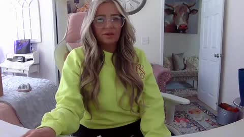 Your Barbii online show from 02-18-25, 06:47