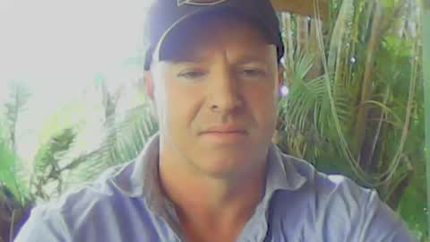 Snapshot of soveryhandsome chatting on 12-04-24, 07:17 soveryhandsome online show from 12-04-24, 07:17