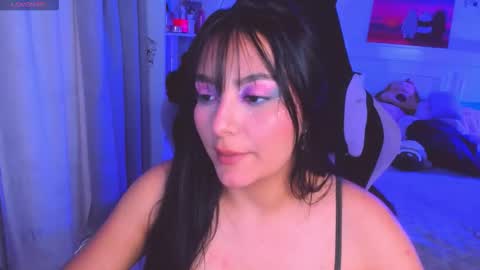 Lili online show from 12-13-25, 10:26