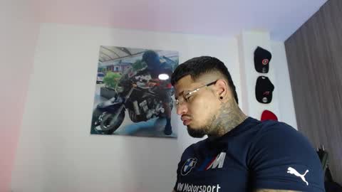 Snapshot of soy_apolo chatting on 09-21-25, 05:03 soy_apolo online show from 09-21-25, 05:03