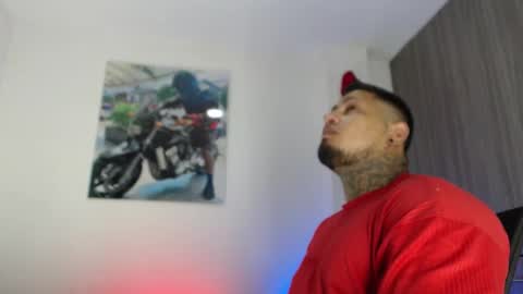 Snapshot of soy_apolo chatting on 11-02-25, 04:42 soy_apolo online show from 11-02-25, 04:42