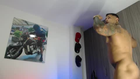 Snapshot of soy_apolo chatting on 11-05-25, 06:08 soy_apolo online show from 11-05-25, 06:08