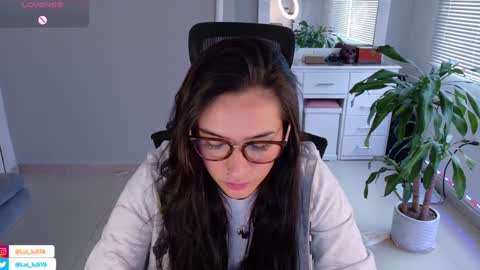 Luisa    online show from 01-26-25, 09:40