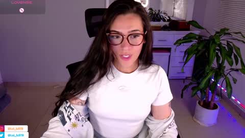 Luisa    online show from 01-27-25, 12:43