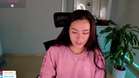 Luisa    online show from 01-28-25, 04:18