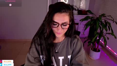 Luisa    online show from 01-31-25, 03:09