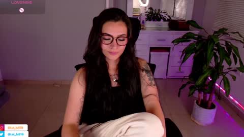 Luisa    online show from 02-03-25, 12:04